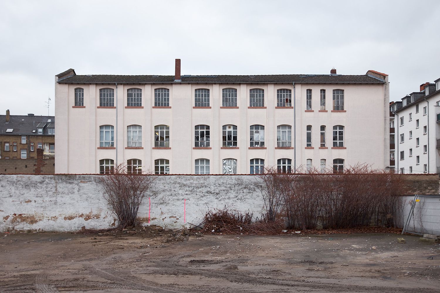 Strangeplace at Atelierhaus B71