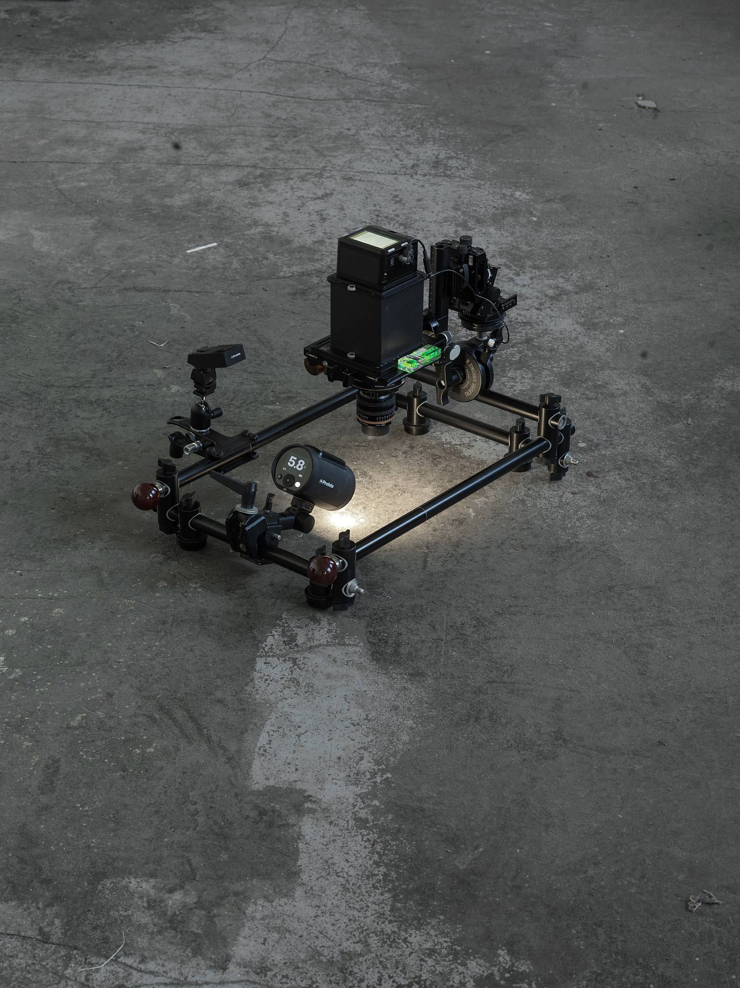 /images/s/t/r/a/n/strange-surveyor-1-178434fb.jpg